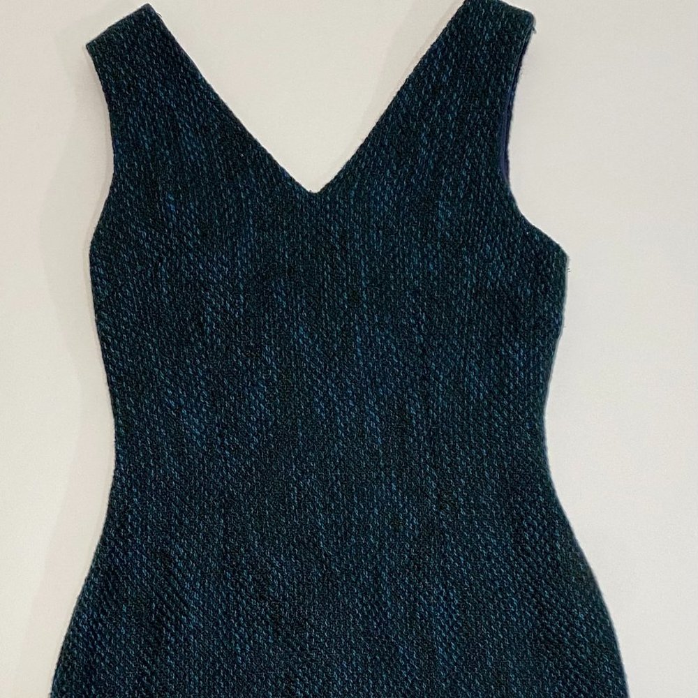 Banana Republic Tweed Sheath Dress Black & Teal V Neck Sleeveless Women's Sz 00P